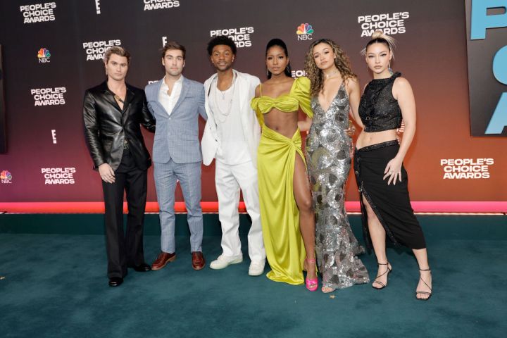 Netflix's Outer Banks Cast at the 2021 E! People's Choice Awards