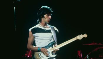 Jeff Beck Performs For ARMS
