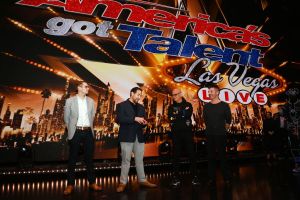 Simon Cowell and Howie Mandel Receive Keys to the Las Vegas Strip at America’s Got Talent Las Vegas LIVE