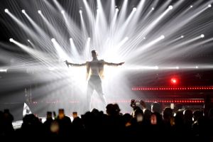 Fontainebleau Las Vegas Star-Studded Grand Opening Celebration - Performances