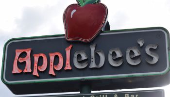 Applebee's Neighborhood Grill & Bar sign with burned out lights - August 2021