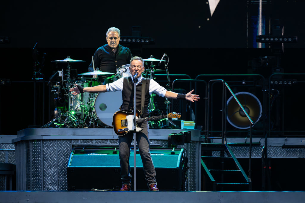 Bruce Springsteen In Concert - Philadelphia, PA